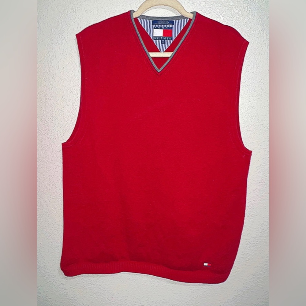 VTG Tommy Hilfiger Cable Knit Sweater Vest Red Flag V-Neck